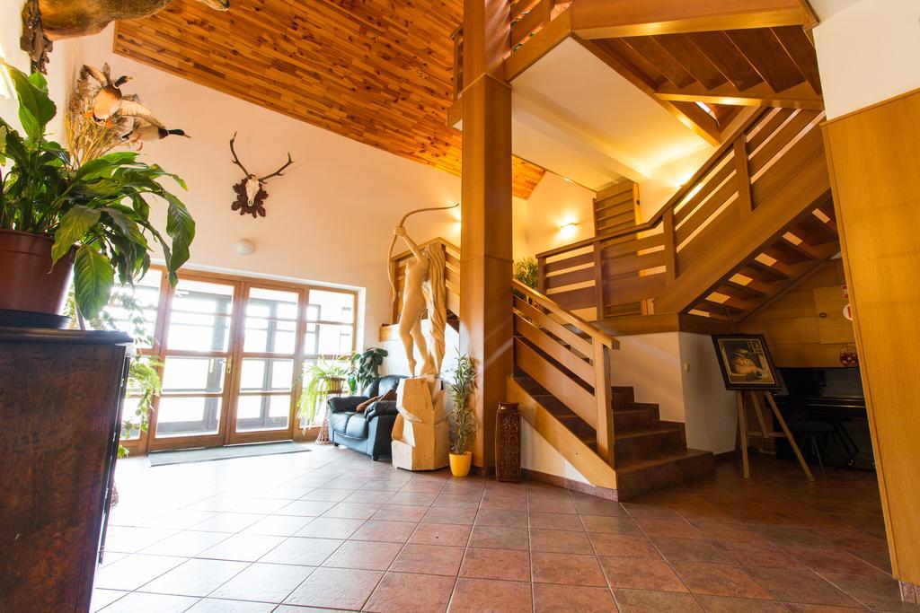 Orlik Rejviz Hotel Ngoại thất bức ảnh