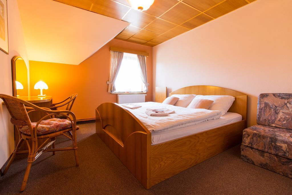 Orlik Rejviz Hotel Ngoại thất bức ảnh