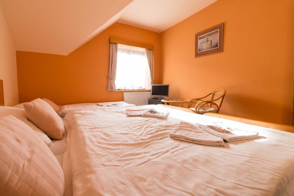 Orlik Rejviz Hotel Ngoại thất bức ảnh
